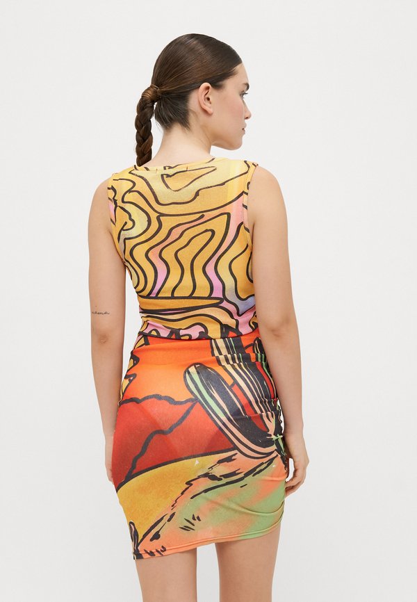 THE ROUCH DRESS - Beach accessory4