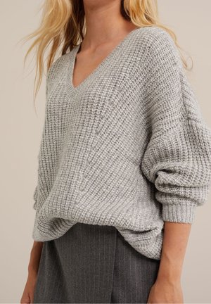 Jumper - light grey