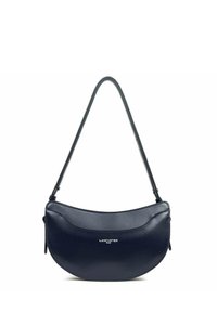 Borsa a tracolla in pelle blu navy con silhouette curvata, manico singolo e logo sulla parte anteriore. Texture liscia con dettagli di cucitura sottili.