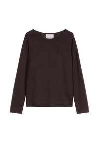 - Sweter