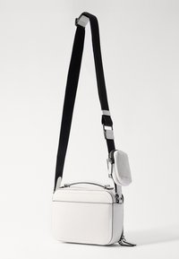 Michael Kors BODY POUCH UNISEX - Torba preko tijela - bright