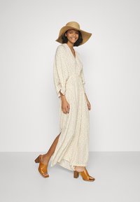 Notes du Nord DOLLY DRESS - Vestido comprido - off white