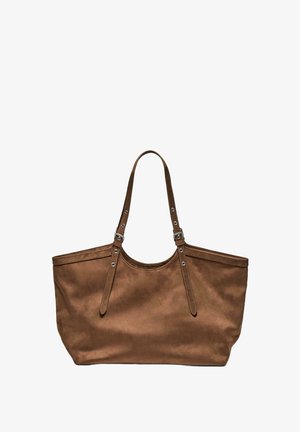 Sac fourre-tout en cuir marron avec des bandoulières réglables à double boucle et une grande ouverture sur le dessus.