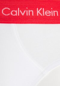 Calvin Klein Underwear HIP BRIEF 3 PACK COTTON STRETCH - Cuecas - white