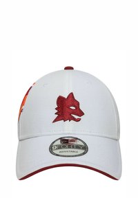 Verstellbare Baseballmütze in Weiß mit einem roten gestickten Wolf-Logo auf der Vorderseite, ausgestattet mit einem gebogenen Schirm und orangefarbenen Akzenten an den Seiten.