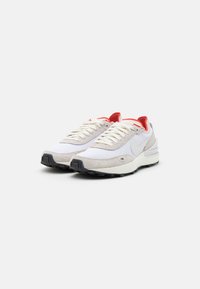 Nike Sportswear WAFFLE ONE VNTG - Tenisky - white/summit white/picante red/sail/black/team orange