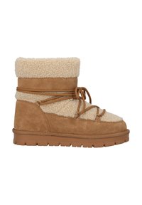Bottines en suede marron avec doublure en peau de mouton crème, fermeture à lacets et semelle en caoutchouc avec un motif texturé.