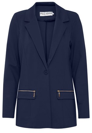 Blazer azul marino con solapa de pico, dos bolsillos frontales con cremallera, cierre de un botón y un ajuste entallado, hecho de una tela suave.