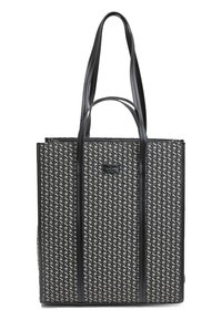 Svart tote-väska med en texturerad, mönstrad tyg som har ett upprepande mönster. Den har två långa axelremmar och en rektangulär form.