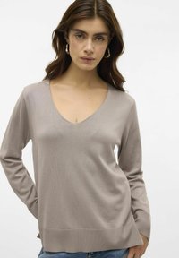 Vero Moda SILJE V-NECK NOOS - Vesta - moon rock