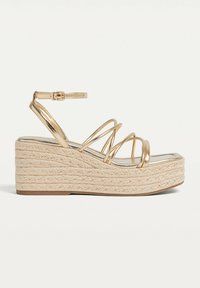 Stradivarius Espadrilles - gold coloured
