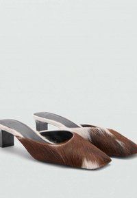 Mango MUMU - Pantolette hoch - brown
