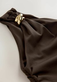 SOFT TOUCH ONE SHOULDER HADWARE  - Tops - chocolate brown