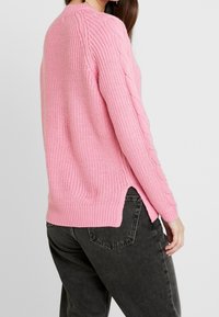 b.young Strickpullover - pink