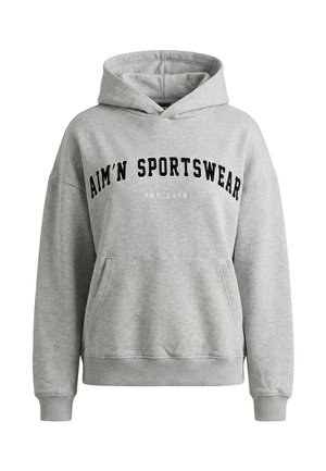 Jasnoszara bluza z kapturem z kieszenią kangurka, ściągaczami na rękawach oraz napisem „AIM'N SPORTSWEAR EST. 2013” w czerni i bieli na przodzie.