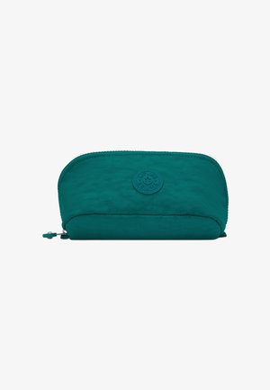 Bolsa con cremallera en tono azul verdoso, con parte superior redondeada, superficie texturizada, logo en relieve y costuras claras. Tamaño compacto adecuado para cosméticos o accesorios.
