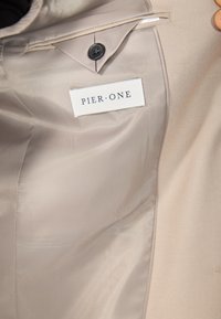 Pier One CASUAL SUIT - Traje - grey/beige