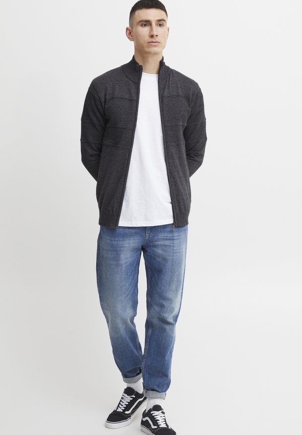 PRYannik - Cardigan2