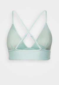 Bralette triangular em verde menta claro com uma faixa canelada. Apresenta alças entrelaçadas e uma textura suave e semi-translúcida.