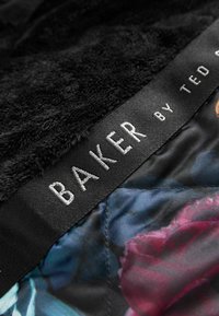 Baker by Ted Baker SHOWER RESISTANT BOW REGULAR FIT - Zimný kabát - black