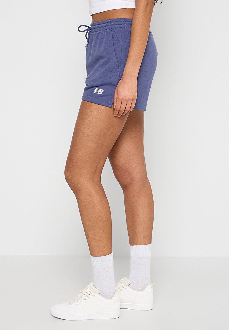 RELAXED FIT