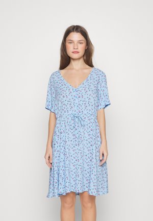 ONLY Petite ONLVIOLA BUTTON DRESS - Rochie de zi - clear sky dazzling ditsy