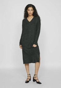 VILA Stickad klänning - scarab