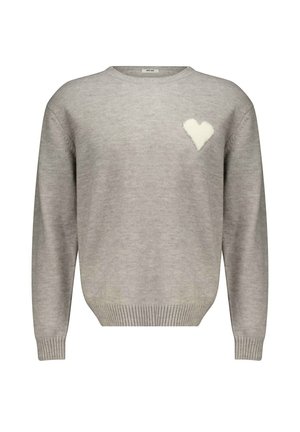 Pull en gris clair avec de longues manches, un col rond et un doux patch en forme de cœur blanc sur la poitrine gauche. Possède un ourlet et des poignets côtelés.
