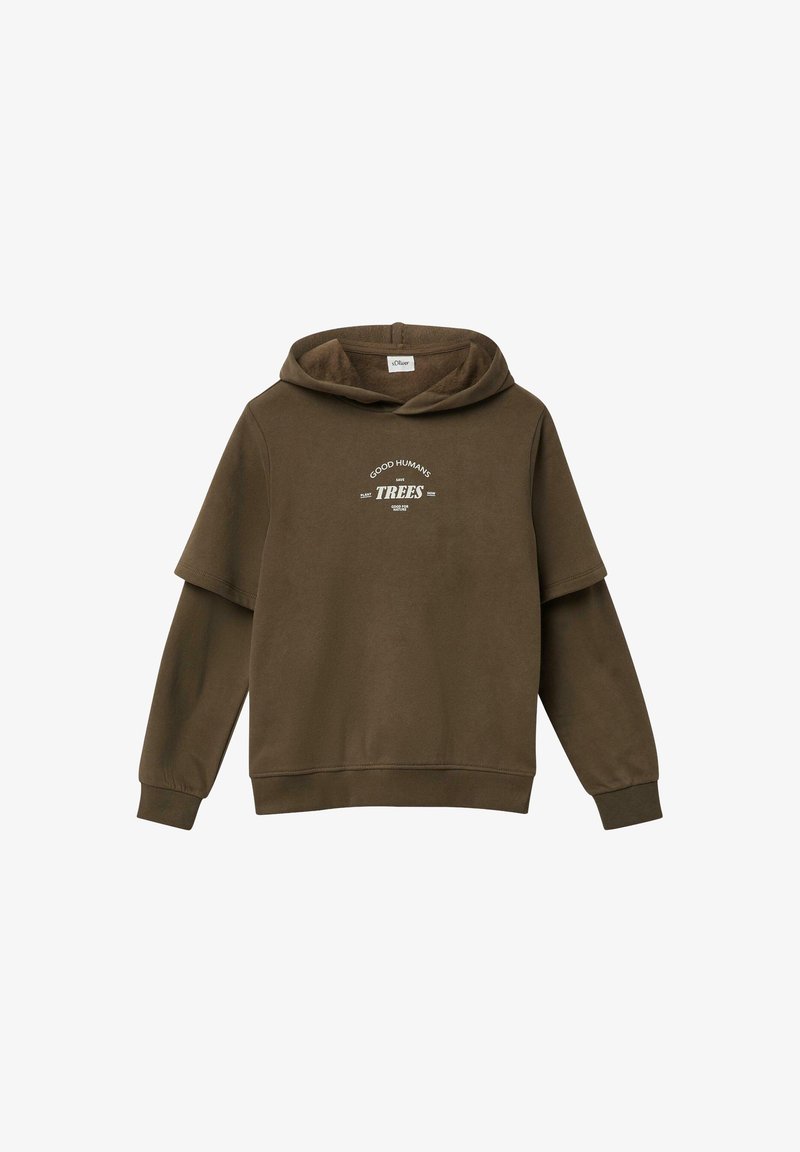 Brauner Kapuzenpullover mit kurzen Ärmeln, mit einem Frontgrafik, auf der "GOOD HUMAN’S" und "TREES" in weißem Text steht. Weicher Stoff.