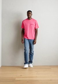 Makia STATEMENT - Marškinėliai su spaudiniu - pink
