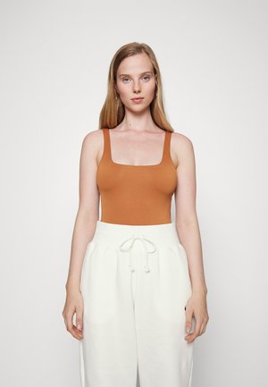 MODERN TANK - Top - rust