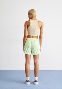 adidas Originals ADIBREAK - Tréningruha alsók - semi green spark