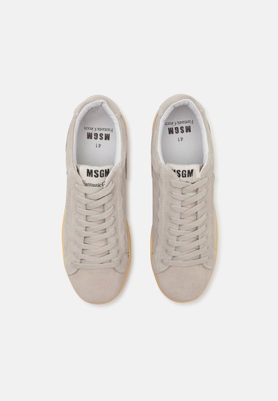 MSGM Αθλητικά παπούτσια - milk