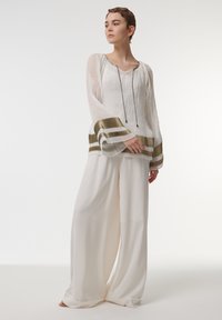 Leem PLEATED CONTRAST STRIPED - Blouse - white