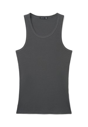 Szary bawełniany top na ramiączkach o prążkowanej fakturze, z okrągłym dekoltem i prostym dołem. Metka wewnątrz przy szyi wskazuje rozmiar "XL".