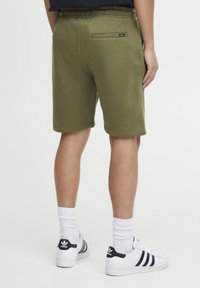 Blend BHDOWNTOWN REGULAR FIT - Pantaloni de trening - winter moss