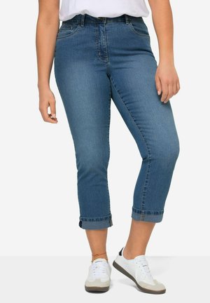 7/8-AMY STRETCHKOMFORT 5 - Slimfit džínsy - light blue