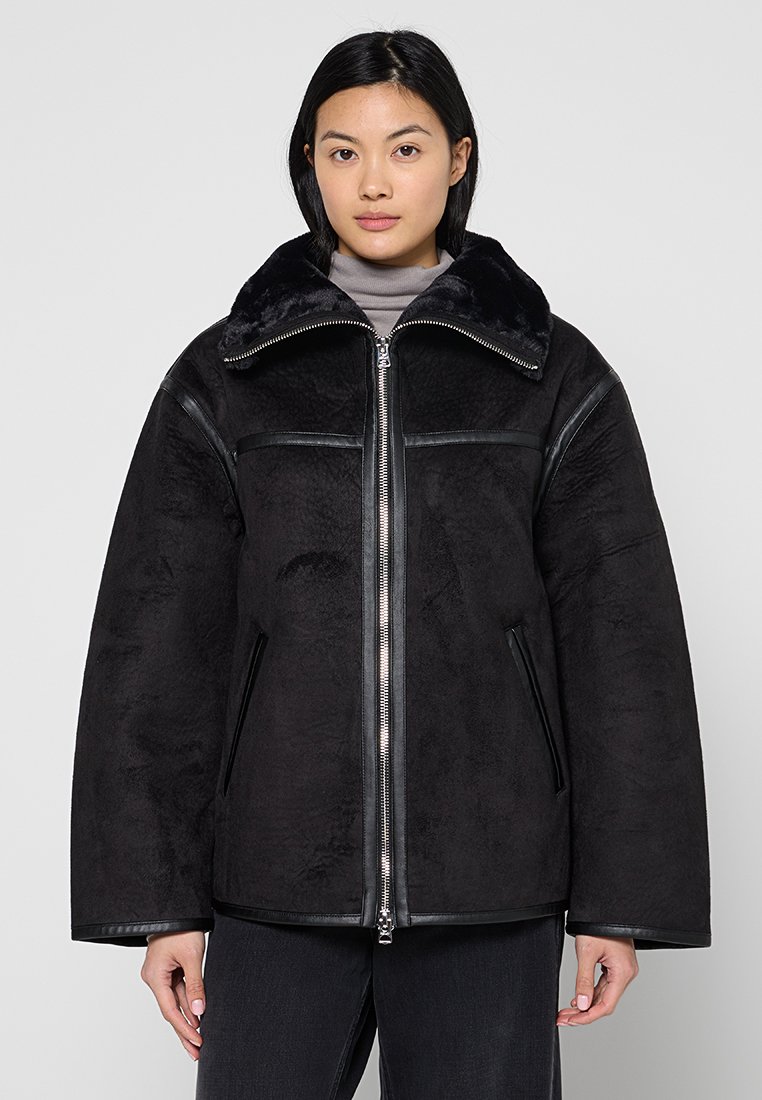 Replay Imitatieleren jas zwart Replay Imitatieleren jas zwart