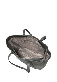 Szara skórzana torba typu tote z dwoma uchwytami, wyposażona w pojemne, wzorzyste wnętrze oraz kieszeń na zamek dla lepszej organizacji.