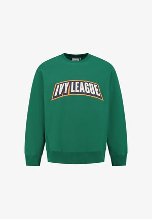 Sweatshirt verde cu manșete și tiv cu nervuri. Prezintă un grafic mare "IVY LEAGUE" în alb și portocaliu pe partea din față.