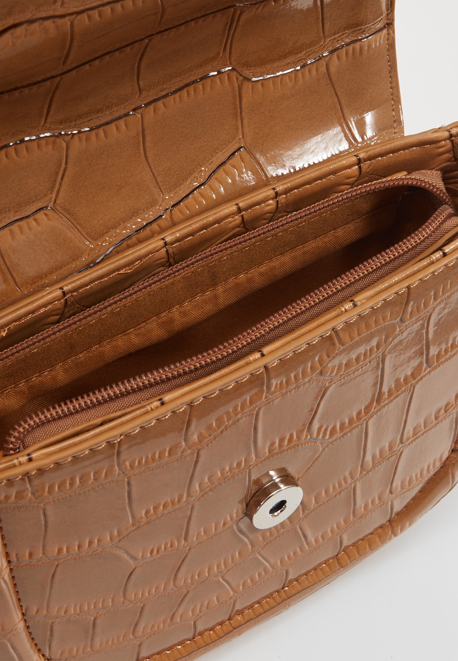 Pieces PCLOUISE CROSS BODY Skulderveske toasted coconut Pieces PCLOUISE CROSS BODY Skulderveske toasted coconut