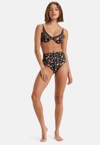 Roxy KERALA - MIT MITTLERER BEDECKUNG - Bikini top - kvj