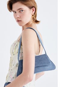 Gina Tricot SPORTY BAG - Rokassoma - mid blue