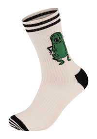 Białe skarpetki ze żebrowanym wzorem, z czarno-białym ściągaczem, z zielonym rysunkowym wzorem ogórka po boku i czarnym palcem.