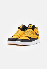 Jordan SKY JORDAN 1 - Sapatilhas de cano alto - black/university gold/white