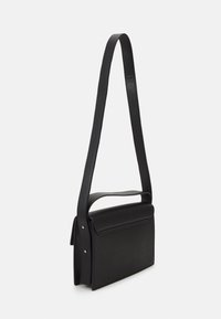 Gina Tricot Handväska - black