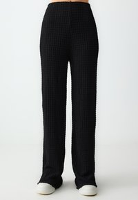 HIGH WAIST WIDE LEG PATTERNED - Pantaloni - black
