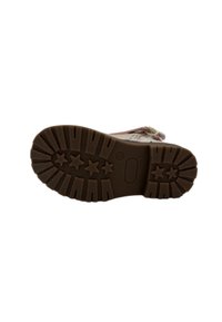 Suela de zapato de goma marrón con un patrón texturizado, que presenta cinco formas de estrella y surcos rectangulares para una mejor tracción. Diseño ligero.