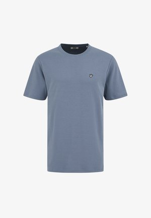 Blaues Kurzarm-T-Shirt mit Rundhalsausschnitt und einem kleinen weißen und schwarzen Hand-Logo, das auf der linken Brust eingestickt ist.