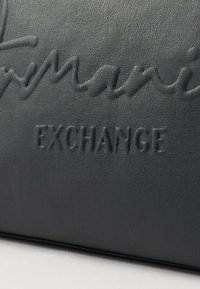 Thumbnail Image 5